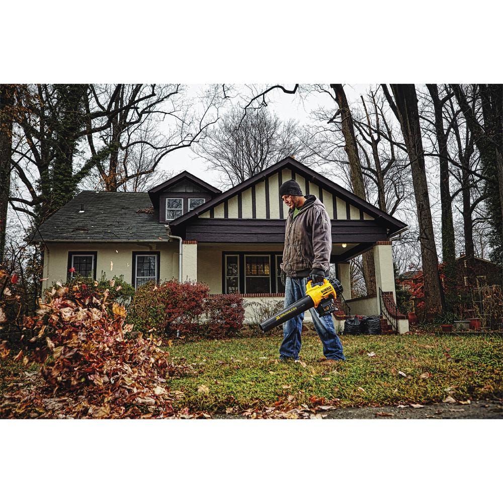 DeWalt DCKO975M1 20V MAX String Trimmer and Blower Combo 4.0Ah Kit