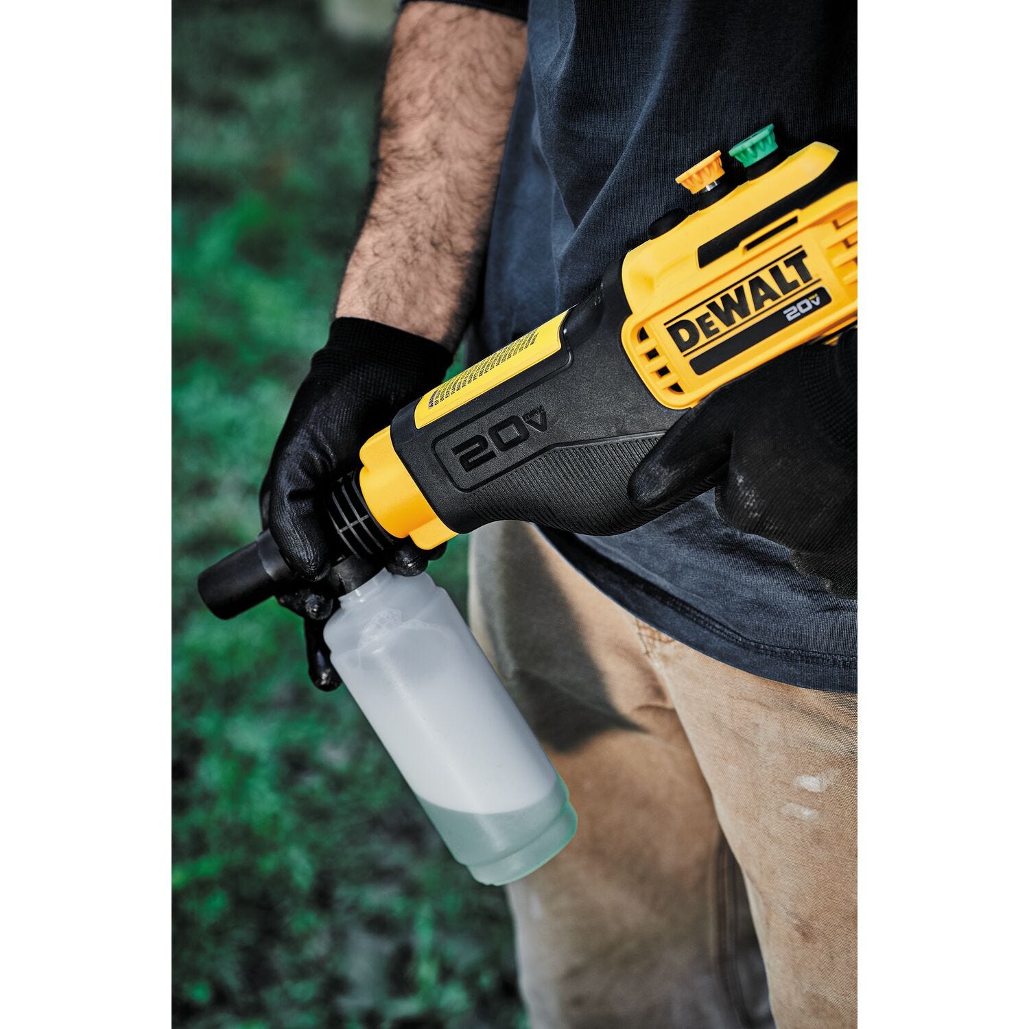 DeWALT DCPW550B 20V MAX 550-PSI Cordless Power Cleaner - Tool Only