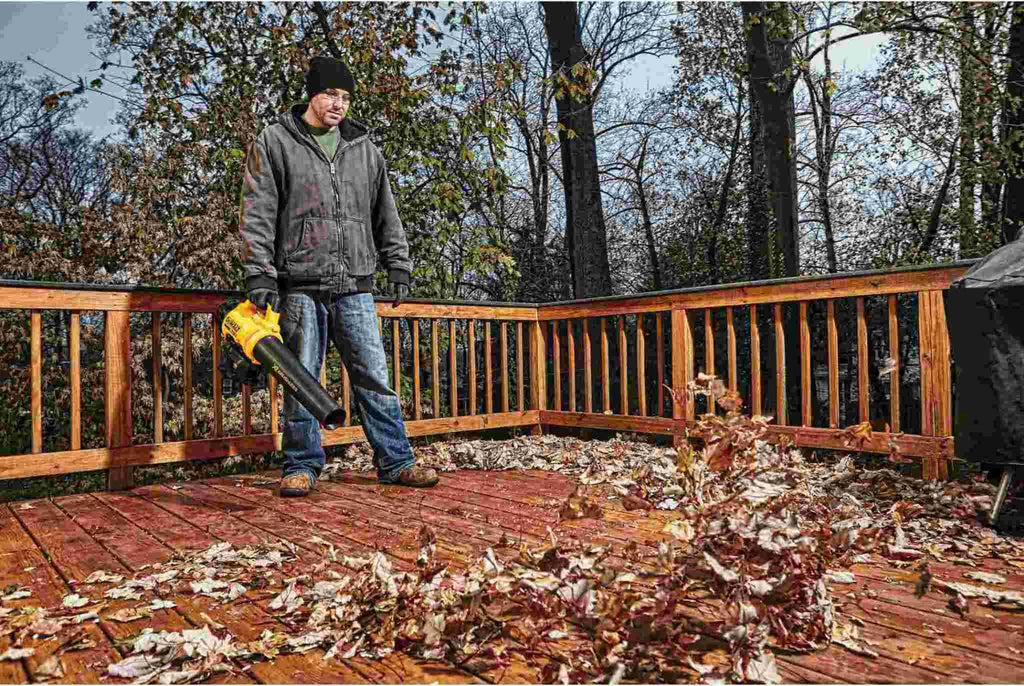 DeWalt DCKO975M1 20V MAX String Trimmer and Blower Combo 4.0Ah Kit