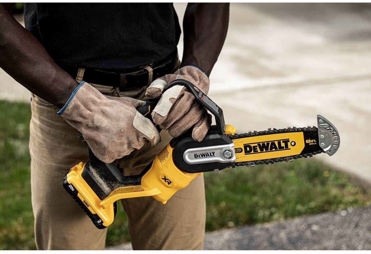 DeWalt DCCS623B 20V MAX XR Brushless 8 in. Chainsaw, Tool Only